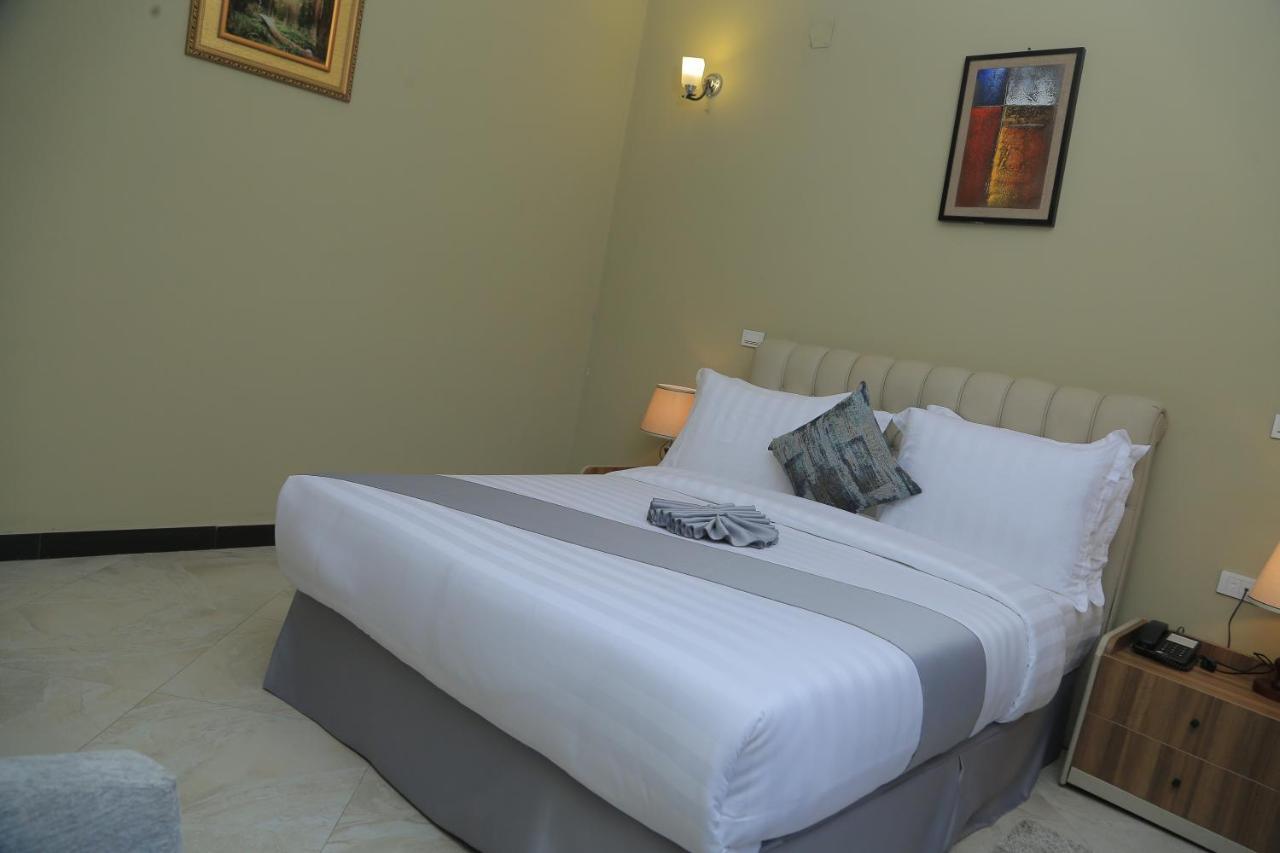 Daisy Hotel Addis Abeba Buitenkant foto