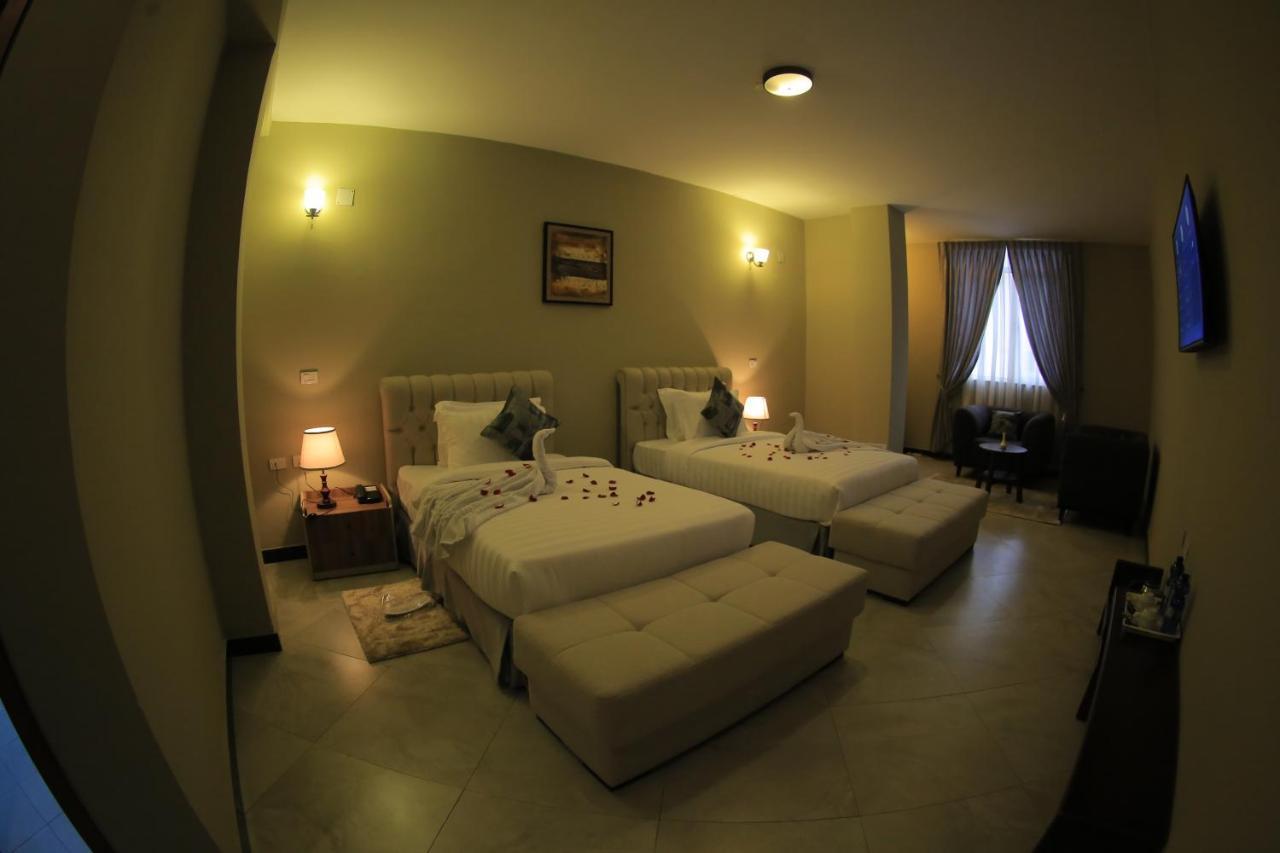 Daisy Hotel Addis Abeba Buitenkant foto