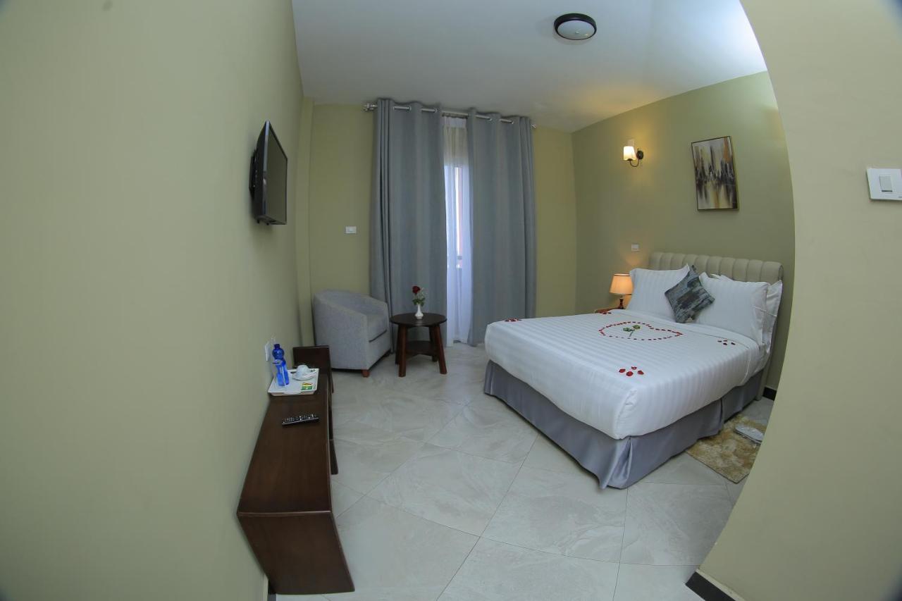 Daisy Hotel Addis Abeba Buitenkant foto