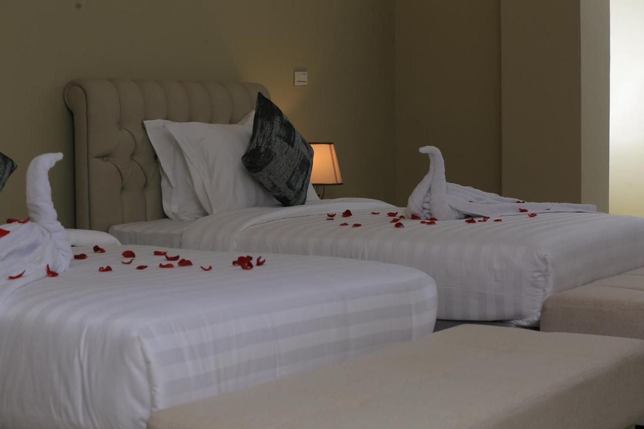 Daisy Hotel Addis Abeba Buitenkant foto