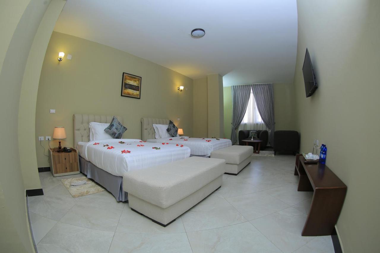 Daisy Hotel Addis Abeba Buitenkant foto