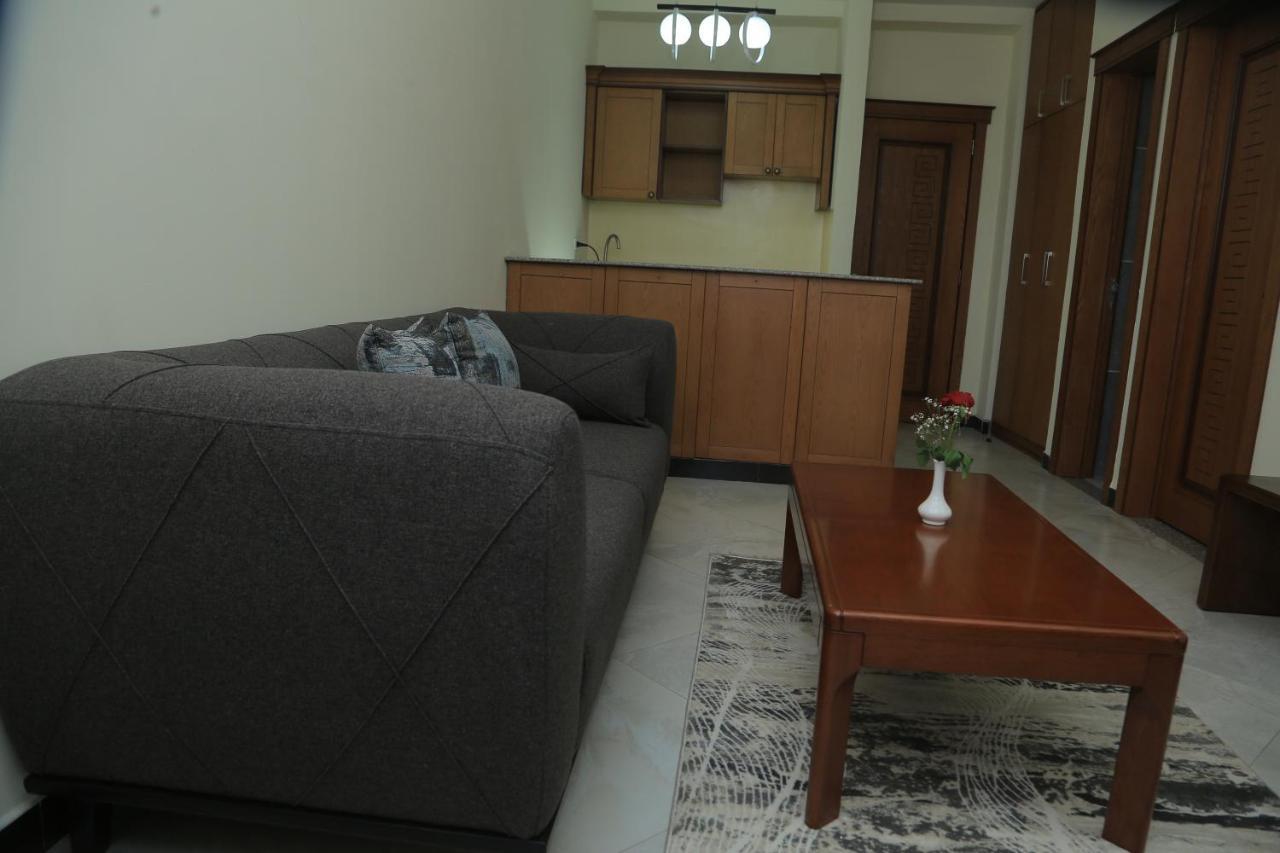 Daisy Hotel Addis Abeba Buitenkant foto